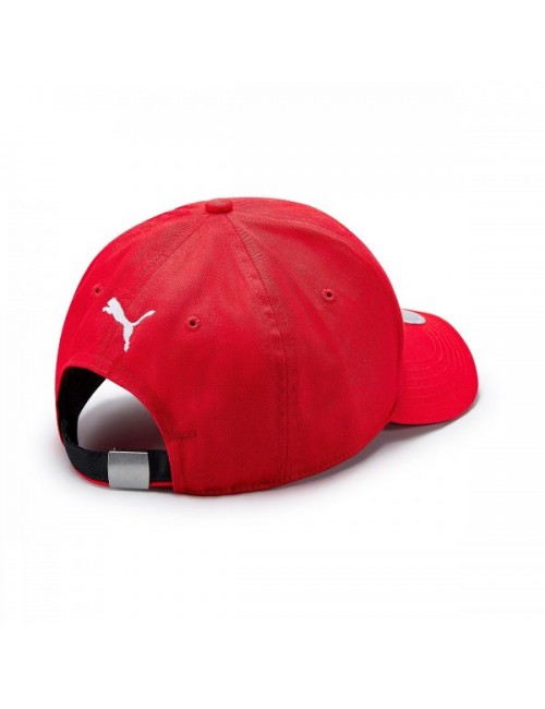 Casquette Ferrari...